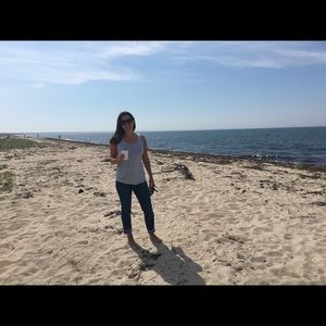 Meet your Posher, Danielle